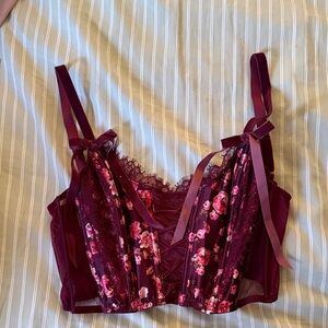 NWT Floral Lace Women's Bralette